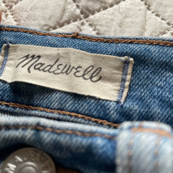 Madewell The Perfect Vintage Jeans 23 Distressed Ripped Knee in Denman Wash - Picture 2 of 11